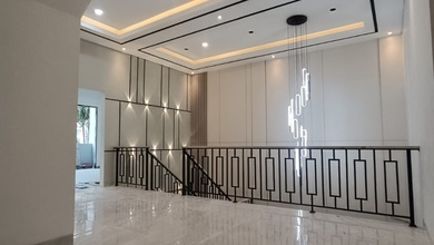 Rumah Prestisius di Kawasan Taman Palem, Jakarta Barat, LB 295m², Harga 4,6 Miliar