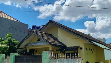 Rumah Eksklusif Luas 415 m2, area Senayan, Jakarta Selatan