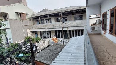 Rumah Prestisius di Kawasan Teluk Gong, Jakarta Utara, LB 1620m², Harga 7,5 Miliar