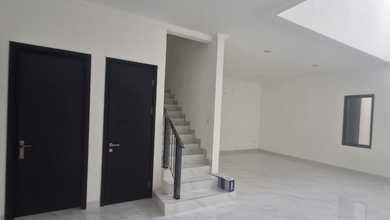 Rumah Sewaan Murah di Pantai Indah Kapuk 2, Jakarta Utara, 3 KT, Harga 125 Juta /tahun