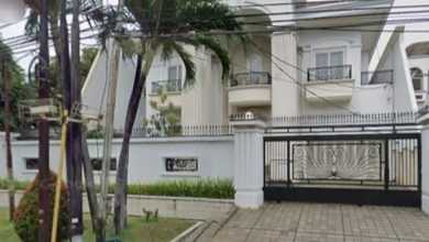 Hunian Elegan di Pluit, Jakarta Utara, 4 KT, LT 1200m²