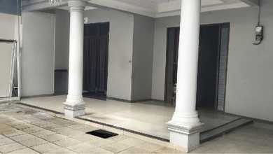 Properti Siap Pakai di Kawasan Ciledug, Tangerang, LT 228m²