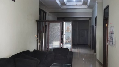 Rumah Siap Huni di Area Ciledug, Tangerang, LT 228m²