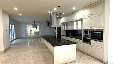 Rumah Prestisius di Kawasan Pluit, Jakarta Utara, LB 656m², Harga 12 Miliar