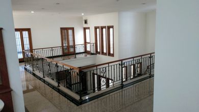Rumah Mewah Luas 800 m2, area Gunung Sahari, Jakarta Pusat