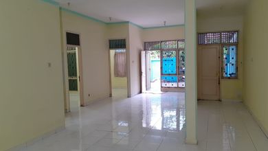 Jual Rumah Strategis di Harapan Baru, Bekasi - LT 144m²
