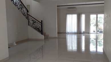 Dikontrakkan Rumah Terjangkau di Gading Serpong, Tangerang, LT 300m²