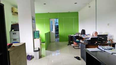 Ruko Jalan Pahlawan Revolusi Jakarta Timur