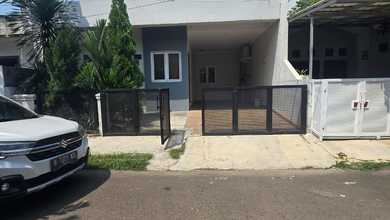 Jual Rumah Strategis di Serpong Regency Melati Mas, Tangerang Selatan - LT 96m²