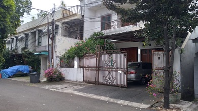 Jual Rumah Cantik LT 247 m2 di Gandaria, Jakarta Selatan