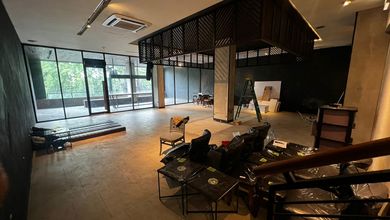 Disewakan Ruko Besar 3 Lantai Arteri Pondok Indah Jakarta Selatan