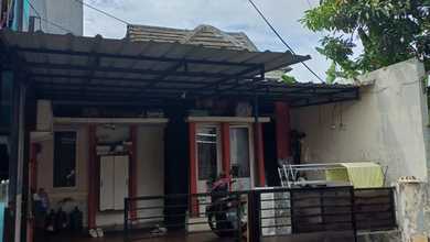 Rumah Favorit di Jelupang, Tangerang, 2 KT, Harga 800 Juta