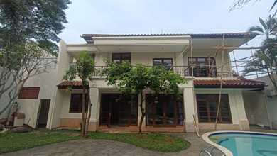 Disewakan Rumah Terjangkau di BSD, Tangerang Selatan, LT 600m²