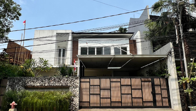 Kesempatan Eksklusif, rumah Prestisius di Setiabudi, Jakarta Selatan, LB 455m²