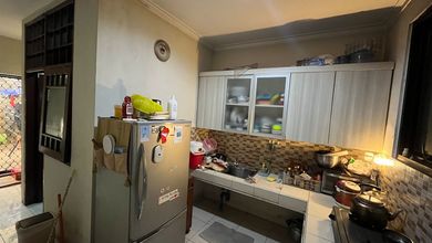 Rumah Favorit di Villa Melati Mas, Tangerang Selatan, 4 KT, Harga 2,1 Miliar