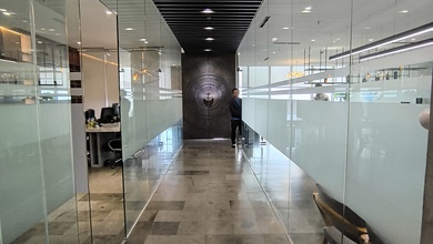 Gold Coast Office Tower Pik 200m2 Furnish Mewah