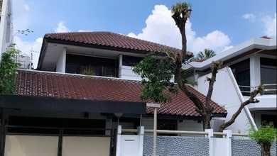 Rumah Area Premium Intercon, Jakarta Barat - Harga Terbaik 7,5 Miliar