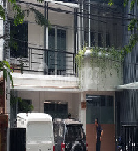 Bangunan Perkantoran Di Jalan Raya Gading Elok Kelapa Gading