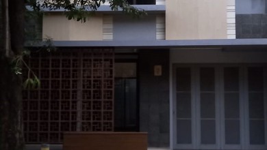 For Sale rumah Eksklusif di BSD City, Tangerang - LT 135m²