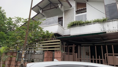Rumah Mewah di Kawasan Joglo, Jakarta Barat, LB 245m², Harga 6,5 Miliar