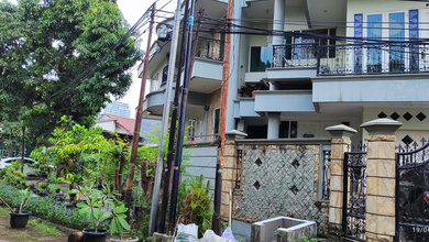 Penawaran Langka, rumah Prestisius di Kedoya, Jakarta Barat, LB 450m²