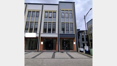 Disewakan Ruko The Hudson Gandeng 2 Hook & Badan di Gading Serpong Tangerang