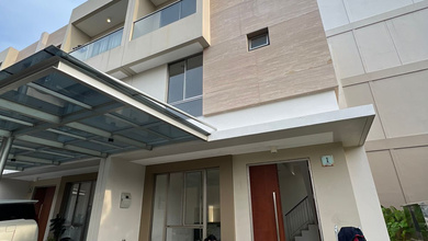 Rumah Mewah di Kawasan Pantai Indah Kapuk 2, Jakarta Utara, LB 152m², Harga 4,3 Miliar