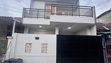 Jual Rumah Nyaman di Taman Royal, Tangerang - LT 90m²