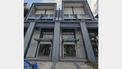 Disewa Ruko Hudson Studio Loft 3,5 Lantai di Gading Serpong, Tangerang