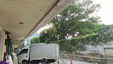 Ruko CBD Niaga Raya 3 Lantai Bagus Siap Pakai