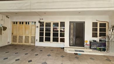 Hunian Mewah di Kelapa Gading, Jakarta Utara, 4 KT, LT 180m²