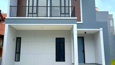 Rumah Favorit di Cikarang Pusat, Bekasi, 3 KT, Harga 1,25 Miliar
