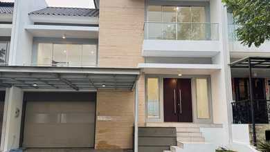 Rumah Area Premium Golf Island, Jakarta Utara - Harga Menarik 9,5 Miliar