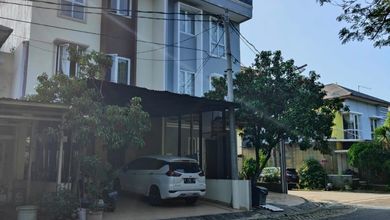 Penawaran Langka, rumah Prestisius di Cengkareng, Jakarta Barat, LB 234m²