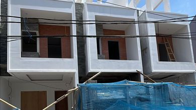 Jual Rumah Nyaman di Duri Kepa, Jakarta Barat - LT 77m²