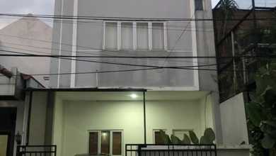 Hunian Idaman di Villa Melati Mas, Tangerang Selatan, 3 KT, Harga 1,45 Miliar