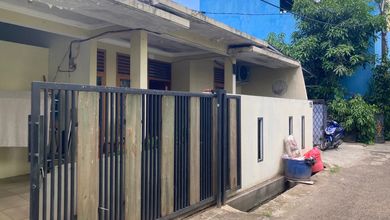 Rumah Favorit di Cibubur, Jakarta Timur, 2 KT, Harga 1,5 Miliar