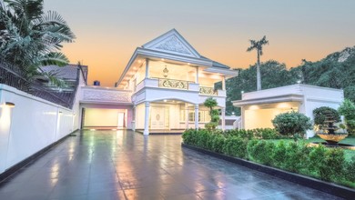 For Sale rumah Mewah di Kemang, Jakarta Selatan - LT 973m²