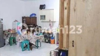 Rumah Siap Pakai di Kawasan Jelambar, Jakarta Barat, LT 127m²