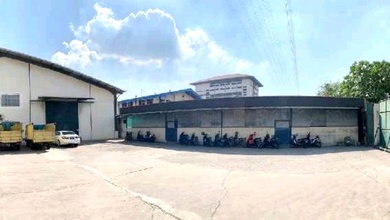 Gudang Strategis di Kelapa Gading, Jakarta Utara.