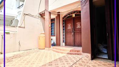 Penawaran Langka, rumah Mewah di Permata Buana, Jakarta Barat, LB 250m²