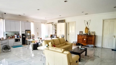 Hunian Prestisius di Kawasan Kebon Jeruk, Jakarta Barat, LB 600m², Harga 12,5 Miliar