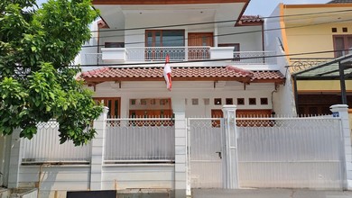 Penawaran Langka, rumah Mewah di Alfa Indah, Jakarta Barat, LB 267m²