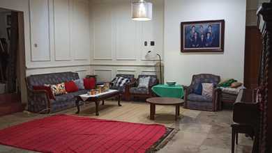 Rumah Elite di Kawasan Kebon Jeruk, Jakarta Barat, LB 350m², Harga 5,3 Miliar