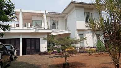 Rumah Mewah di Pondok Labu, Jakarta Selatan, 6 Kamar Tidur, LT 1120m²