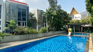 Rumah Mewah di Jati Padang, Jakarta Selatan, 4 Kamar Tidur, LT 99m²