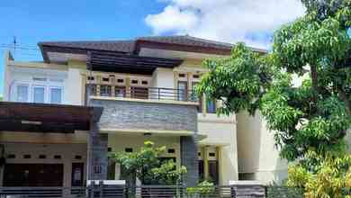 Kesempatan Langka, rumah Mewah di Bintaro, Tangerang Selatan, LB 261m²