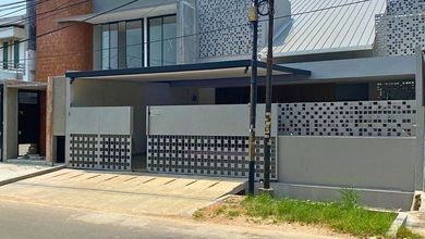 Rumah Prestisius di Kawasan Alfa Indah, Jakarta Barat, LB 340m², Harga 7,25 Miliar