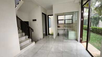 Sewa Rumah Favorit di Suvarna Sutera, Tangerang, Harga Terjangkau