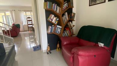 Dikontrakkan Rumah Murah di Suvarna Sutera, Tangerang, LT 250m²